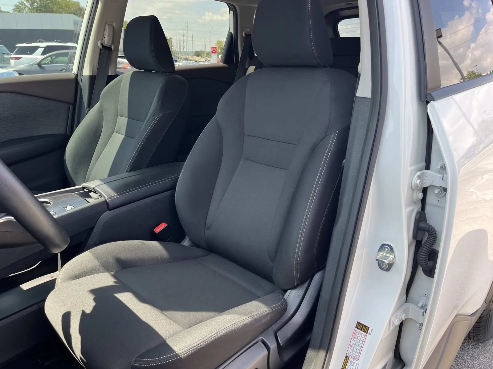 Used 2023 Nissan Rogue S FWD image 29