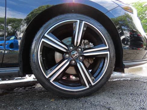 Certified 2023 Honda Accord Sport image 9