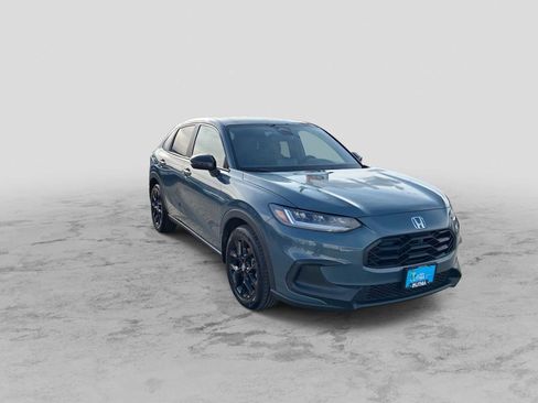 Used 2024 Honda HR-V Sport image 2