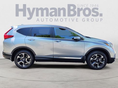 Used 2018 Honda CR-V Touring image 2