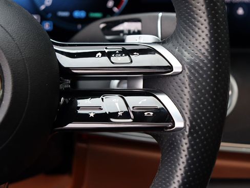 Used 2023 Mercedes-Benz E 450 Coupe image 17