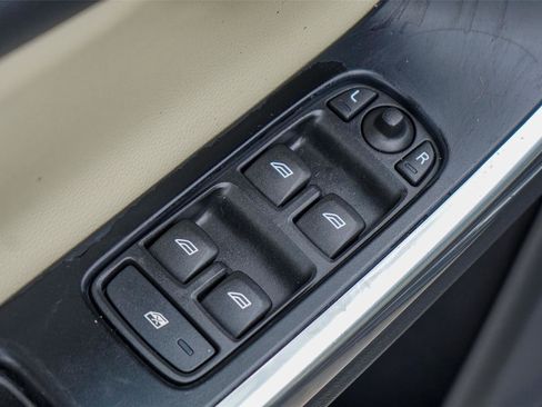 Used 2013 Volvo S60 T5 image 22