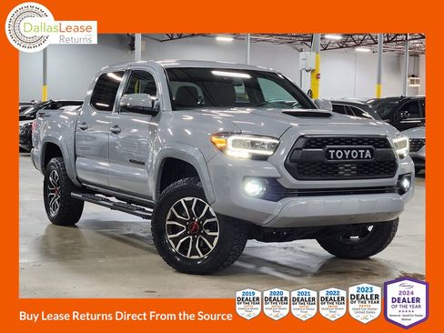 Used 2021 Toyota Tacoma TRD Sport w/ Technology Package RWD image 1