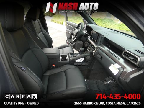 Used 2025 Toyota Tacoma TRD Off-Road image 33