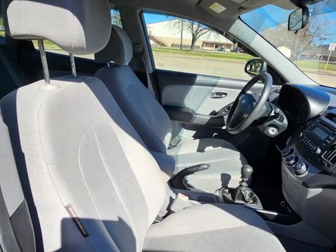 Used 2010 Hyundai Elantra Blue w/ Comfort Pkg 2 FWD image 20