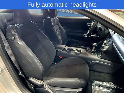 Used 2016 Ford Mustang Coupe RWD image 25