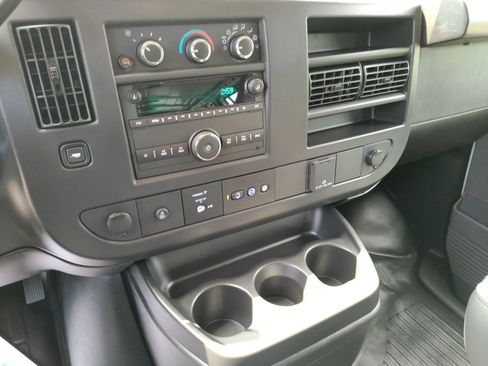 Certified 2025 Chevrolet Express 2500 w/ Driver Convenience Package RWD image 22