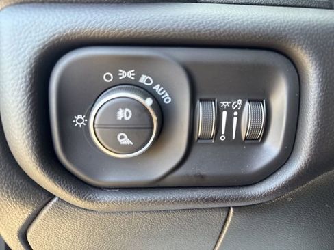 Used 2024 RAM 3500 Laramie image 26