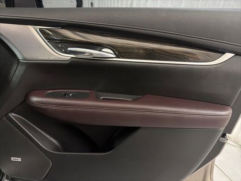 Used 2023 Cadillac XT6 Premium Luxury FWD image 23