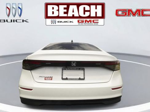 Used 2025 Honda Accord SE image 4