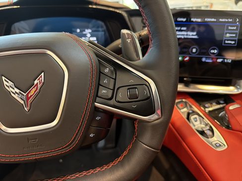 Used 2023 Chevrolet Corvette Stingray Premium Conv w/ Z51 Performance Package RWD image 20
