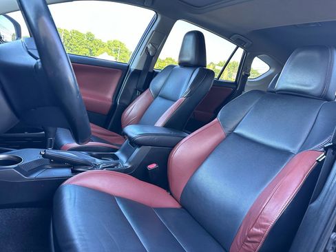 Used 2015 Toyota RAV4 Limited FWD image 12