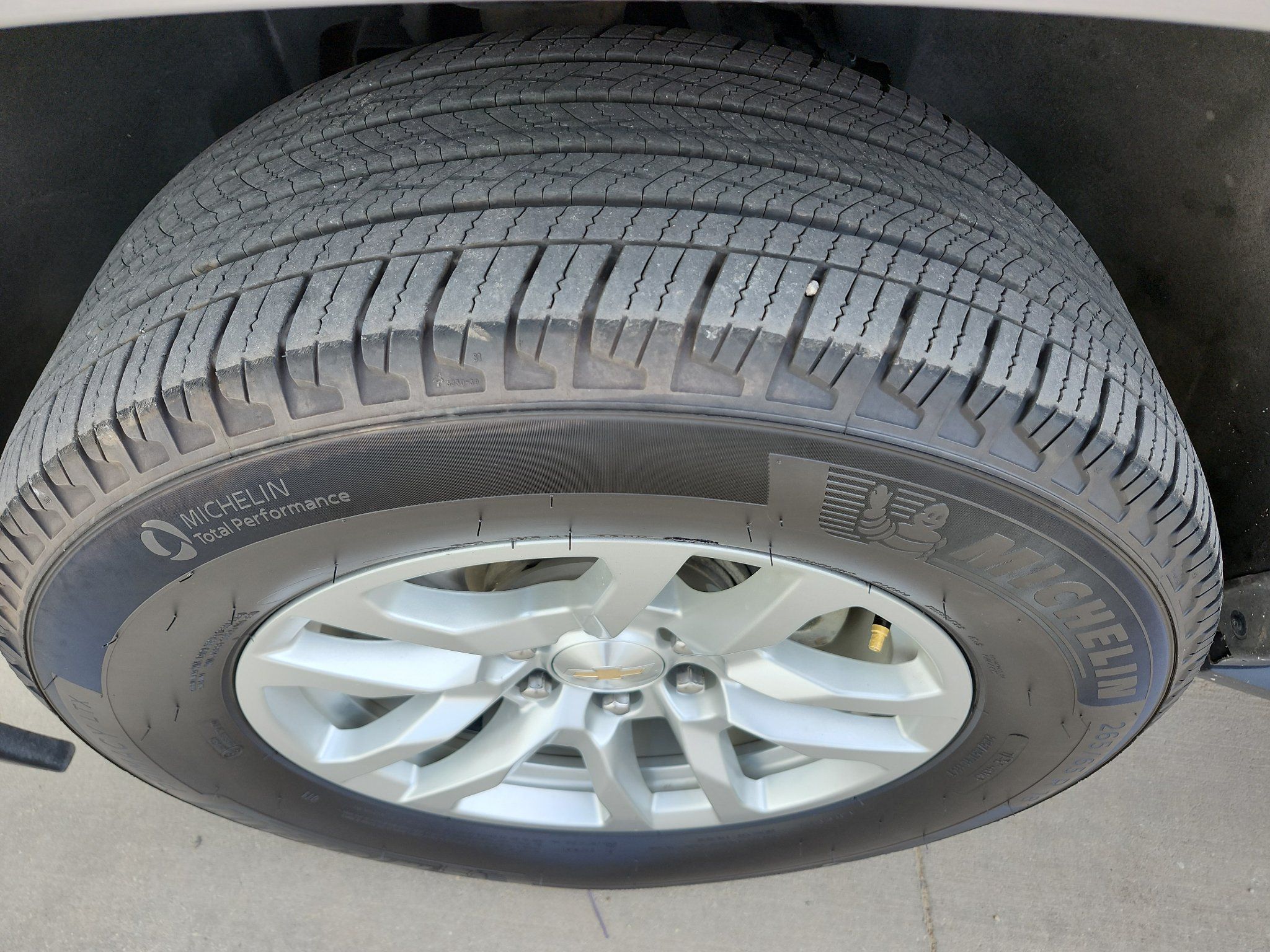 Used 2018 Chevrolet Tahoe LT AWD/4WD image 11