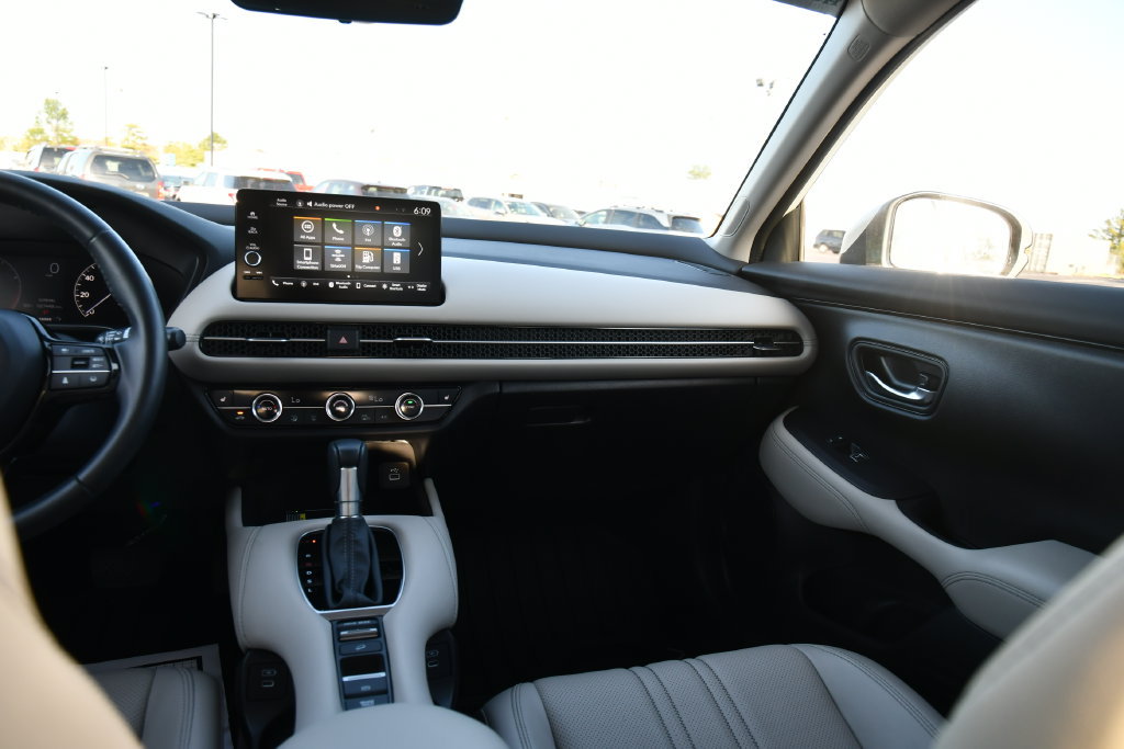 Used 2025 Honda HR-V EX-L image 25