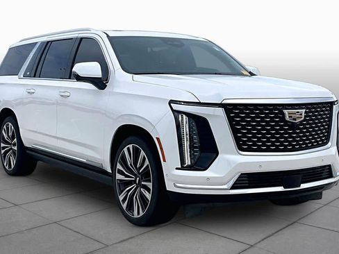 Used 2025 Cadillac Escalade ESV Premium Luxury w/ Touring Package AWD/4WD image 3