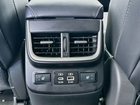 Used 2024 Subaru Outback Limited AWD/4WD image 16