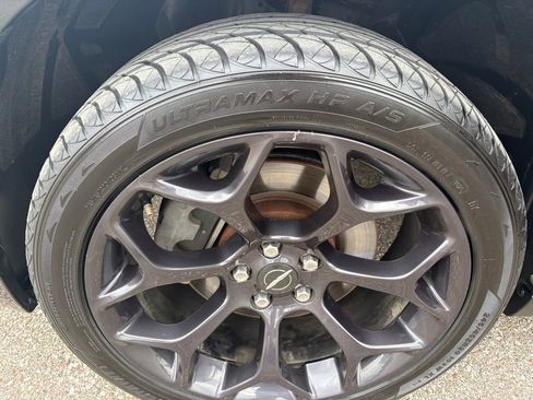 Used 2015 Chrysler 300 S AWD/4WD image 23