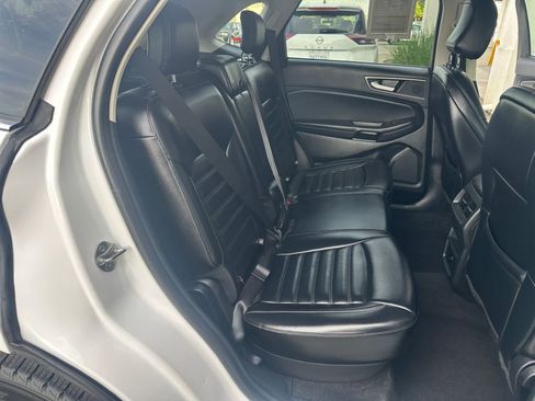 Used 2024 Ford Edge SEL image 39