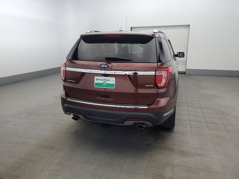 Used 2018 Ford Explorer Limited image 7