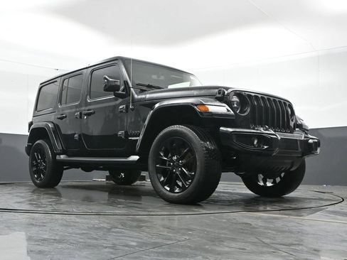 Used 2021 Jeep Wrangler Unlimited Sahara AWD/4WD image 50