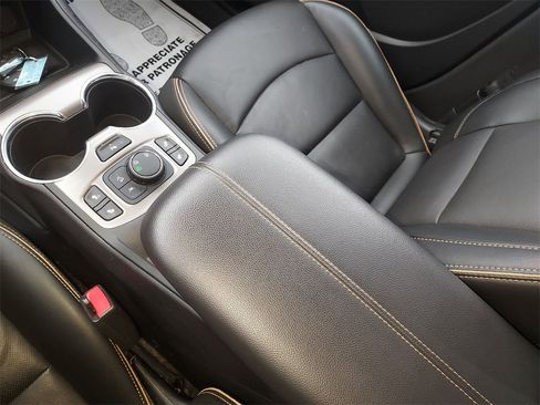 Used 2022 GMC Terrain AT4 w/ Tech Package image 26