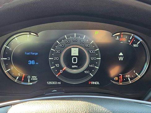 Used 2020 Cadillac Escalade Luxury image 30