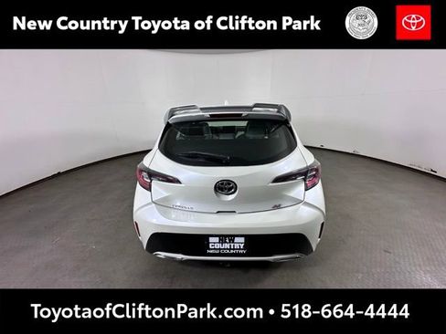 Used 2019 Toyota Corolla SE w/ SE Option Package FWD image 4