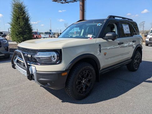 New 2025 Ford Bronco Sport Badlands w/ Sasquatch Badlands Package AWD/4WD image 8