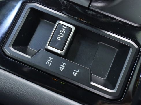 Used 2023 Toyota Tundra Platinum image 31