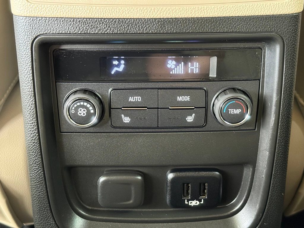 Used 2017 Buick Envision Essence FWD image 15