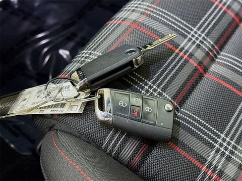 Used 2017 Volkswagen GTI S image 30