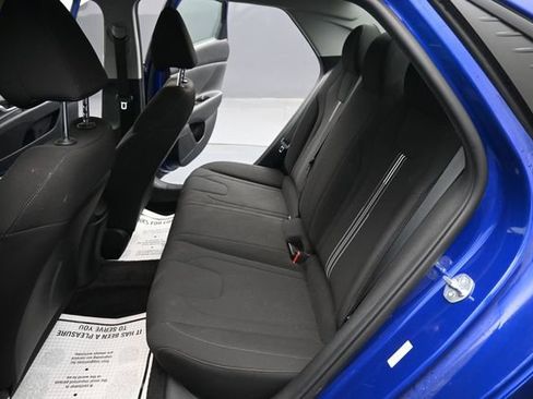 Used 2023 Hyundai Elantra SEL w/ Convenience Package FWD image 10