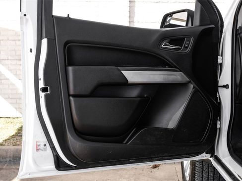 Used 2021 Chevrolet Colorado LT w/ Fleet Safety Package image 32