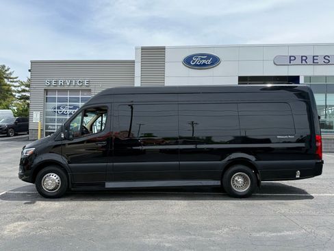 Used 2020 Mercedes-Benz Sprinter 3500 image 3
