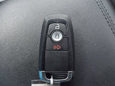 Used 2022 Ford Edge SEL AWD/4WD image 30