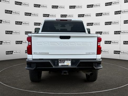 Used 2025 Chevrolet Silverado 2500 Custom w/ Custom Convenience Package AWD/4WD image 5