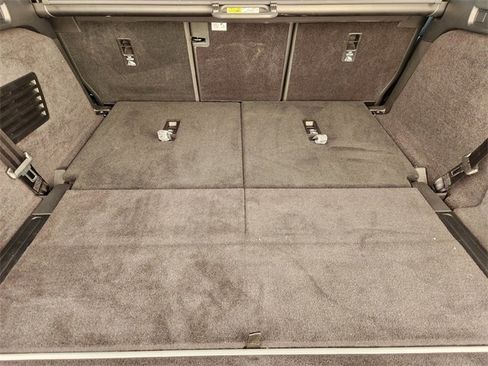 Used 2024 Land Rover Discovery Dynamic SE image 30