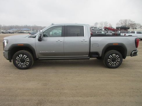 New 2026 GMC Sierra 2500 Denali Ultimate image 10