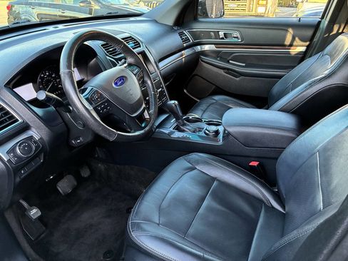 Used 2016 Ford Explorer Limited w/ Equipment Group 301A AWD/4WD image 15