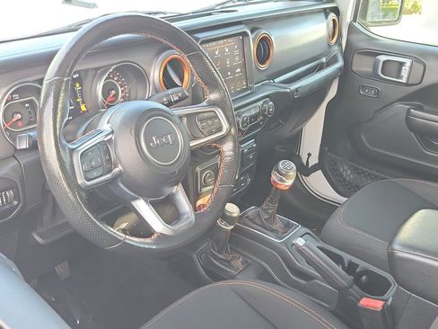 Certified 2021 Jeep Gladiator Mojave image 3