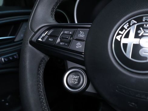 Used 2021 Alfa Romeo Stelvio Ti image 24