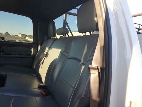 Certified 2022 RAM 2500 Tradesman w/ Chrome Appearance Group image 15