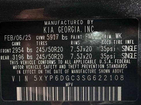 Used 2025 Kia Telluride S image 11