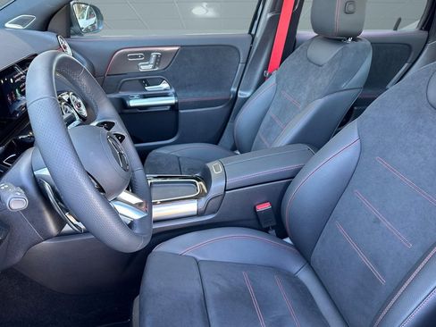 New 2025 Mercedes-Benz GLA 35 AMG 4MATIC image 5