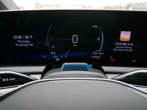 New 2026 Cadillac Optiq Luxury 2 image 19