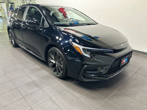 Certified 2026 Toyota Corolla SE FWD image 2