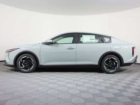 New 2025 Kia K4 EX image 6