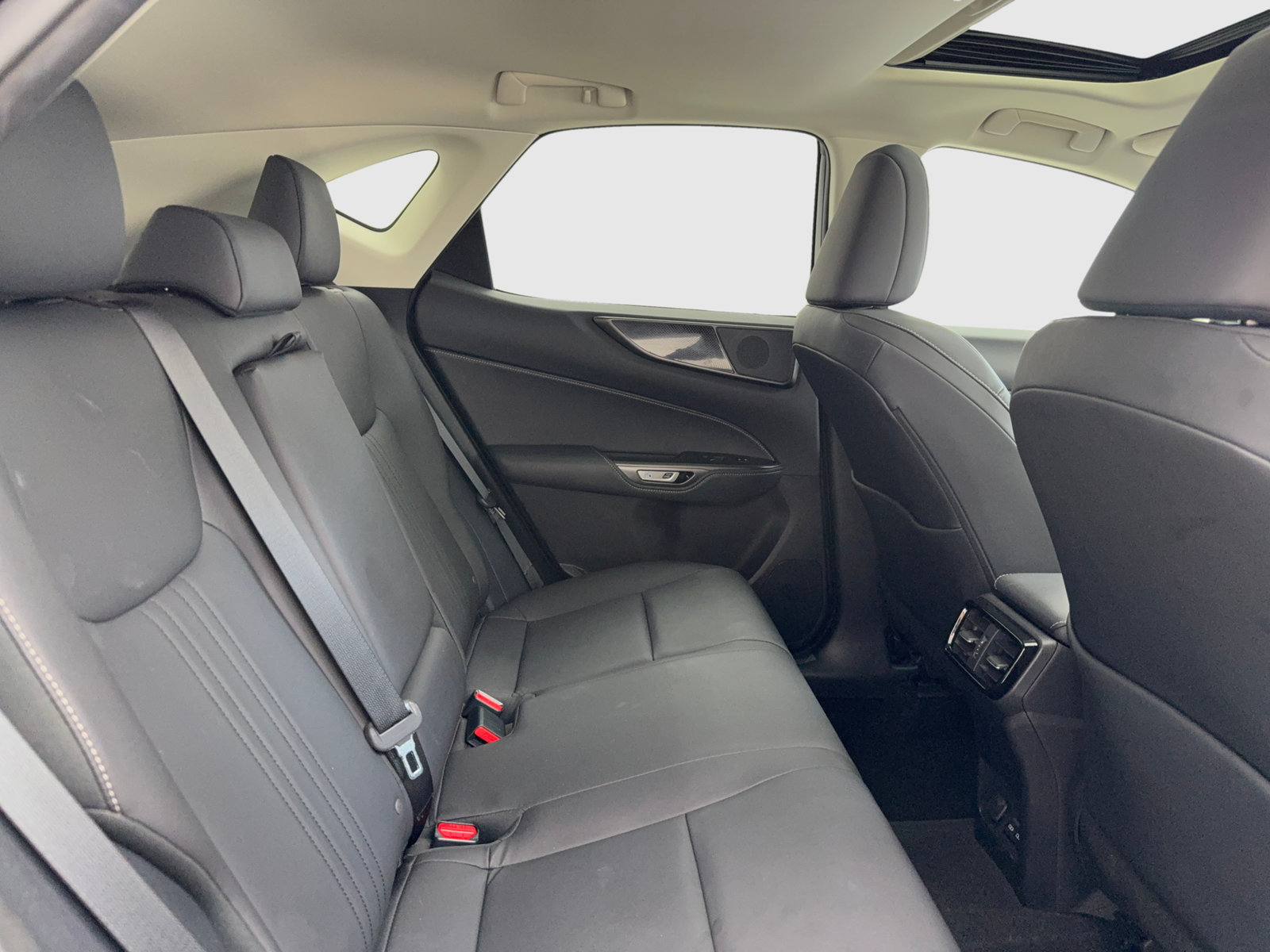 Used 2024 Lexus NX 250 FWD image 44