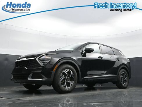 Used 2025 Kia Sportage LX FWD image 28