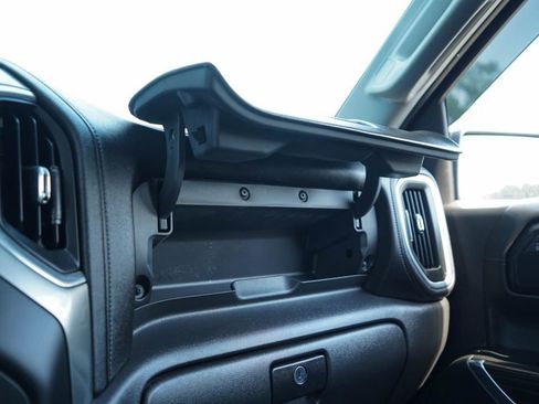 Used 2021 Chevrolet Silverado 1500 LT Trail Boss w/ Convenience Package II image 25